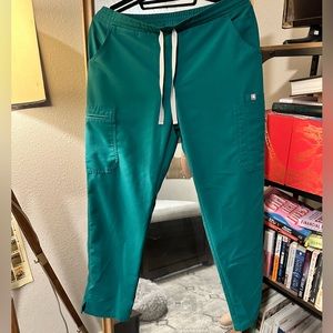 Figs Yola Petite Skinny Scrub Pants